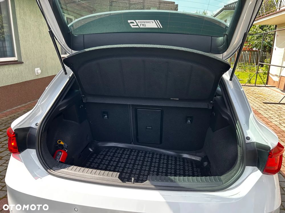 Seat Leon 1.5 eTSI FR DSG - 4