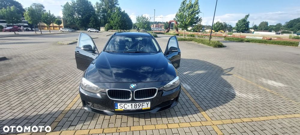 BMW Seria 3 318d EU6 - 2