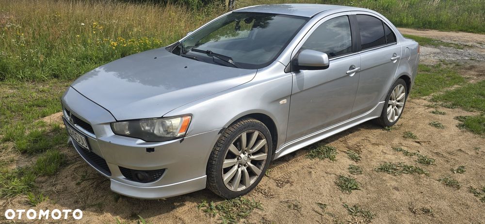 Mitsubishi Lancer - 2