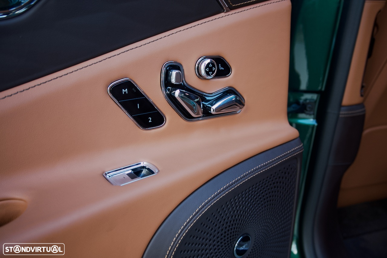 Bentley Flying Spur Hybrid - 28