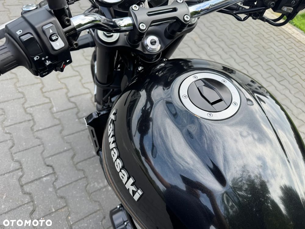 Kawasaki Z 900 RS - 26