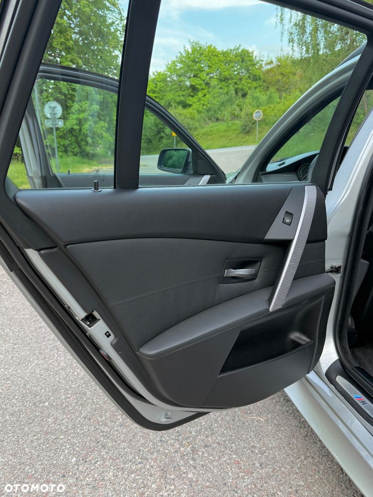 BMW Seria 5 530d - 23