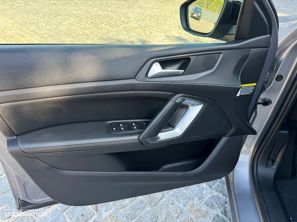 Peugeot 308 1.2 PureTech Allure Full LED - 15