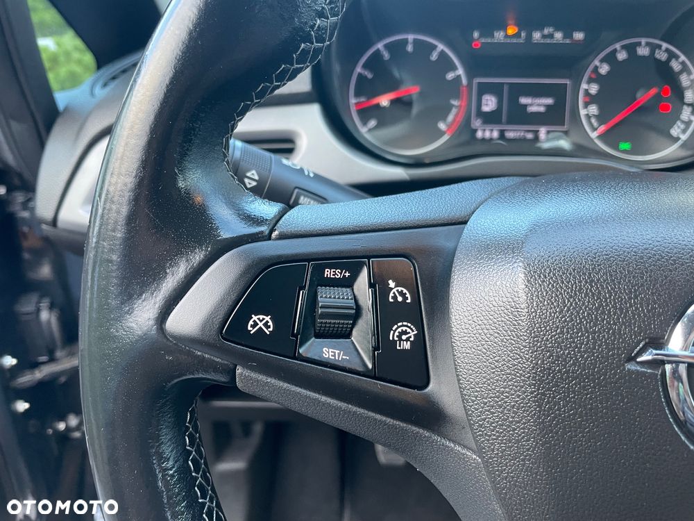 Opel Corsa 1.4 Cosmo - 14