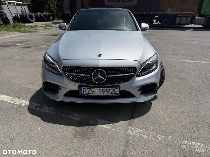 Mercedes-Benz Klasa C 300 9G-TRONIC - 9