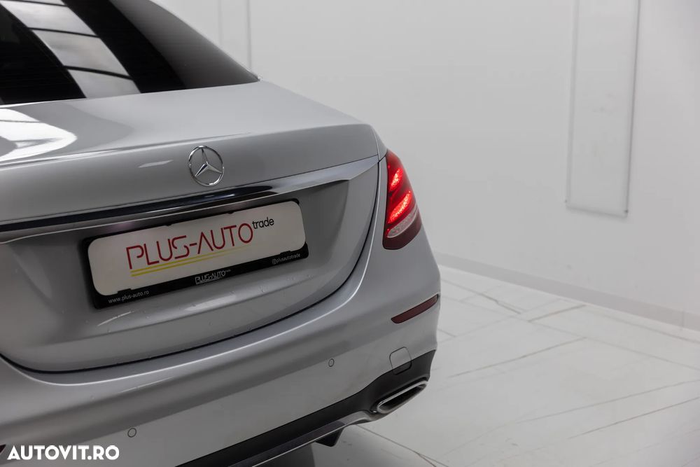 Mercedes-Benz E 220 d 4MATIC Aut. - 24