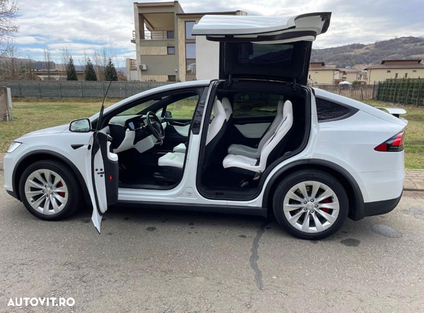 Tesla Model X Maximale Reichweite