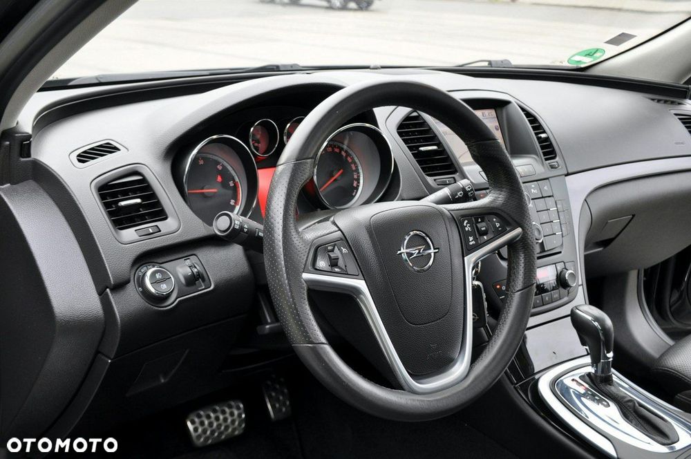 Opel Insignia - 22