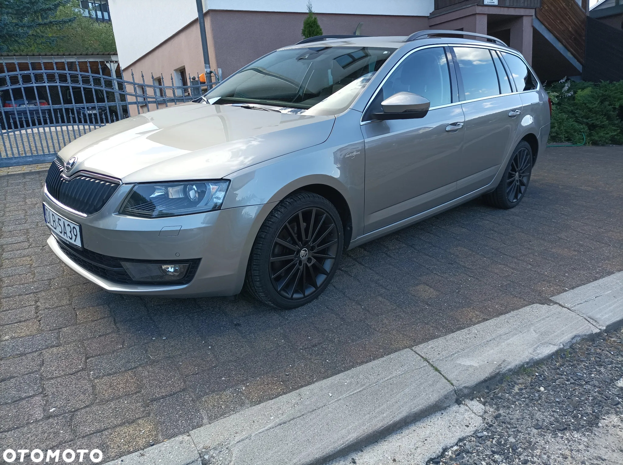 Skoda Octavia 1.8 TSI DSG L&K - 4
