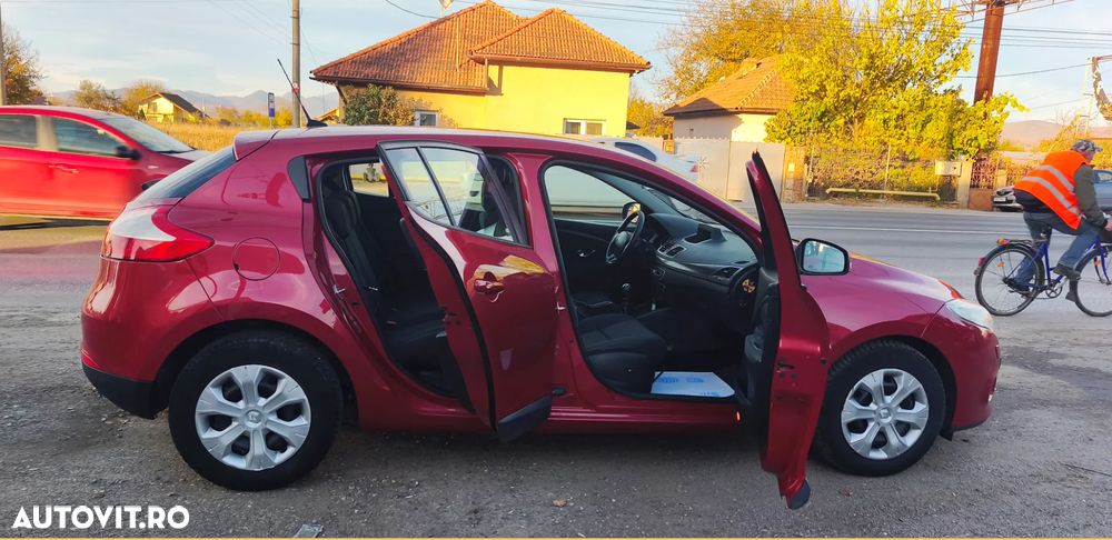 Renault Megane 1.6 16V 110 Expression - 12