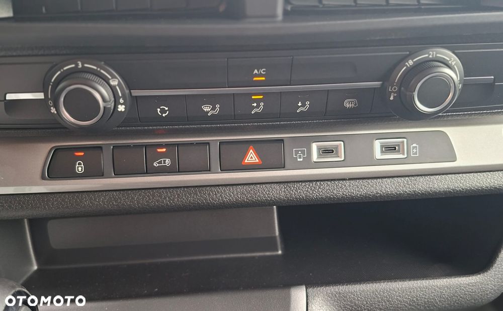 Opel Vivaro - 19