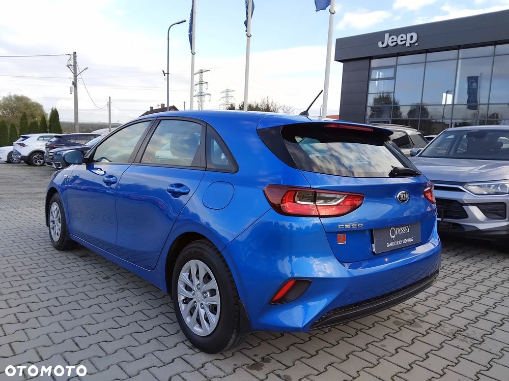 Kia Ceed - 4