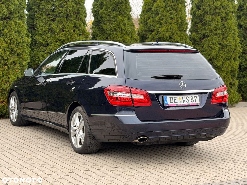 Mercedes-Benz Klasa E ver-200-cgi-blueefficiency-avantgarde - 16