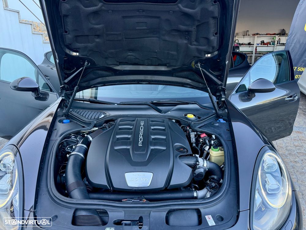 Porsche Panamera Platinum Edition - 25