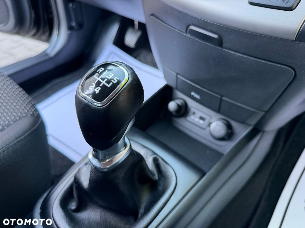 Hyundai i30 i30cw 1.4 UEFA EURO 2012 Edition - 32