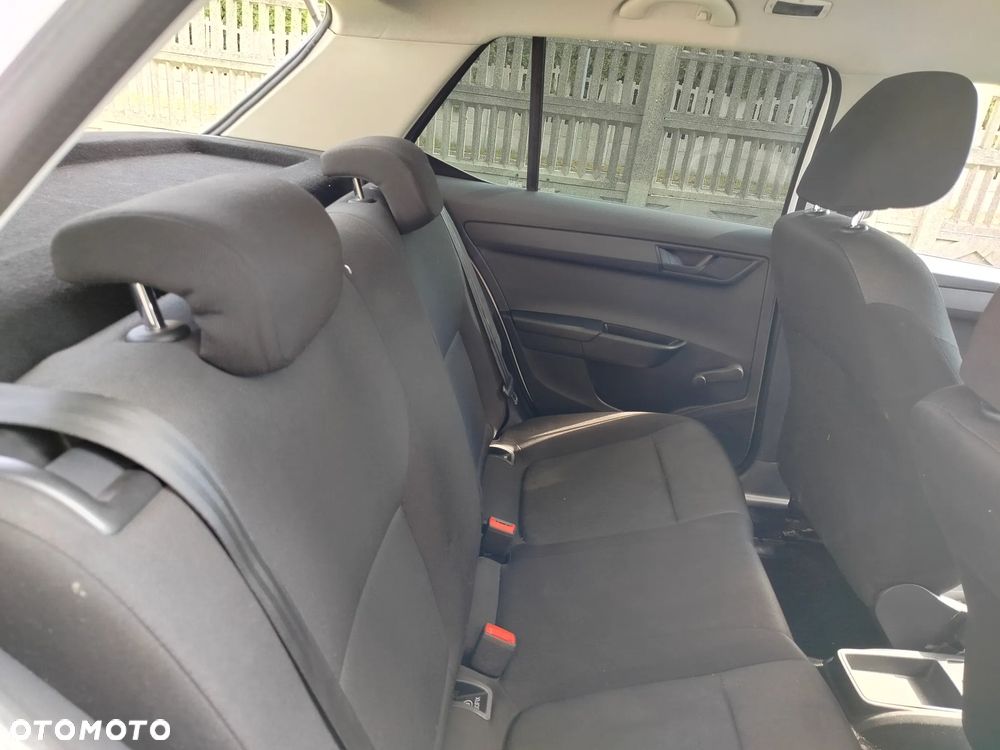 Skoda Fabia 1.0 Ambition - 27