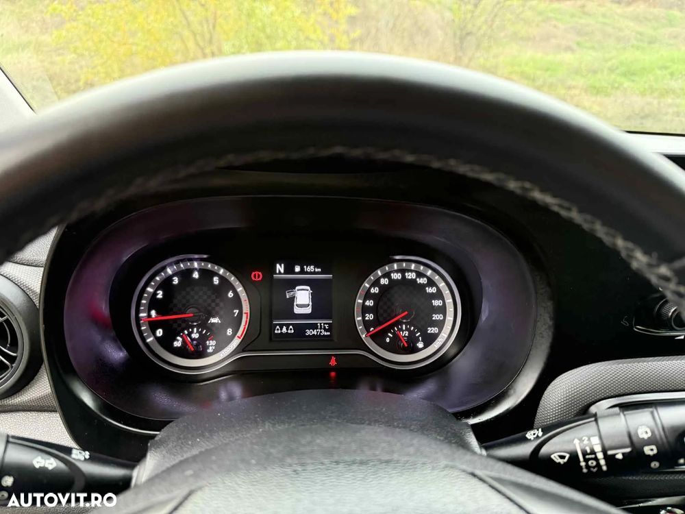 Hyundai i10 1.0 l 67 CP AMT Comfort+ - 9