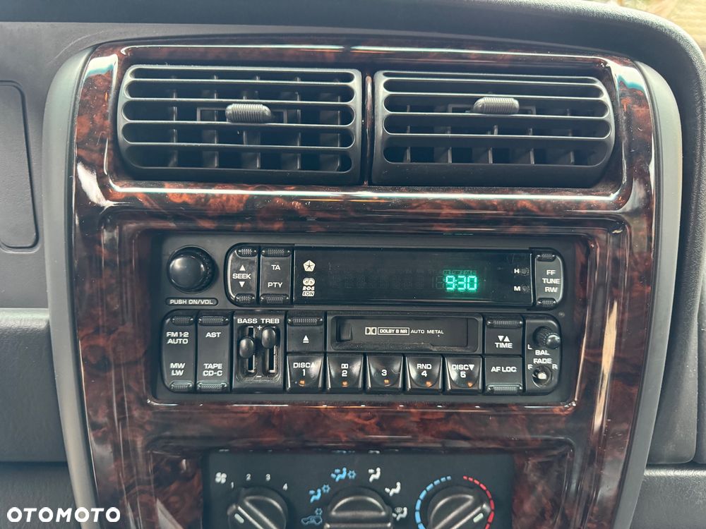 Jeep Cherokee 4.0 Limited - 16