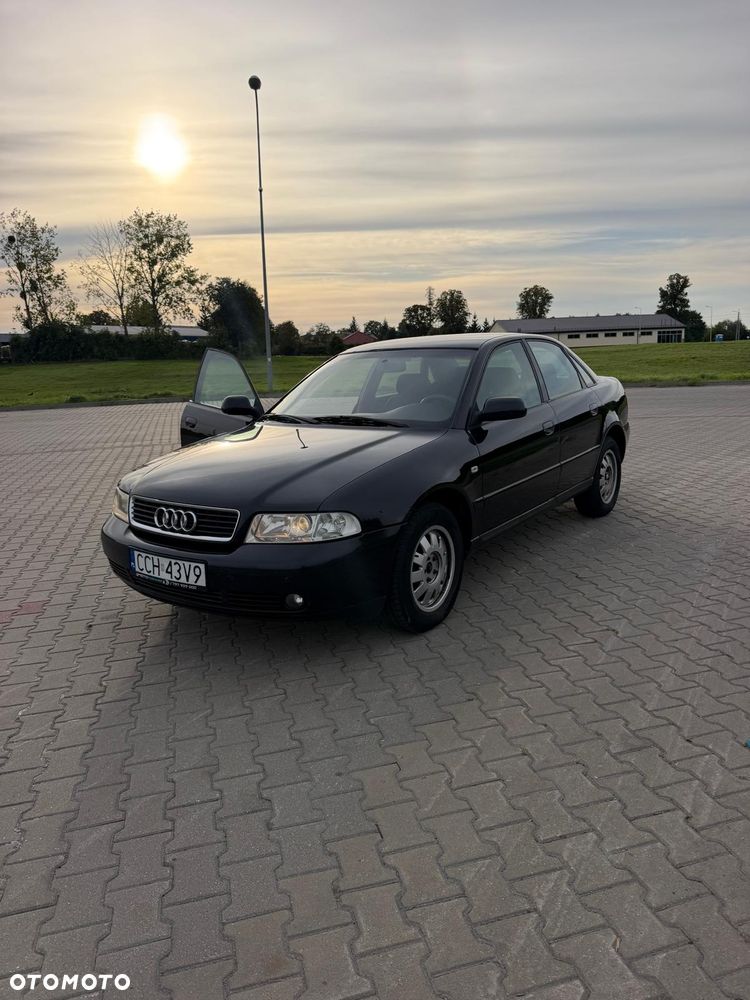 Audi A4 Limousine