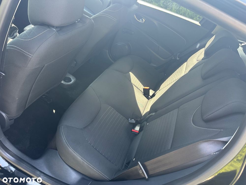 Renault Clio Energy dCi 90 Start & Stop Experience - 11