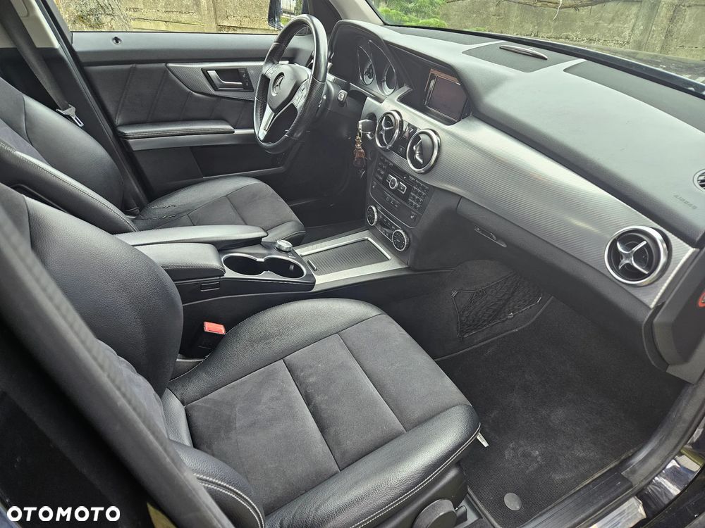Mercedes-Benz GLK - 12