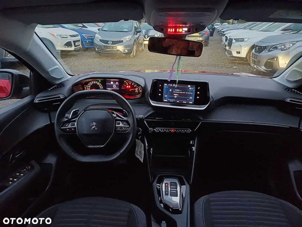 Peugeot 208 1.2 PureTech Allure S&S EAT8 - 19