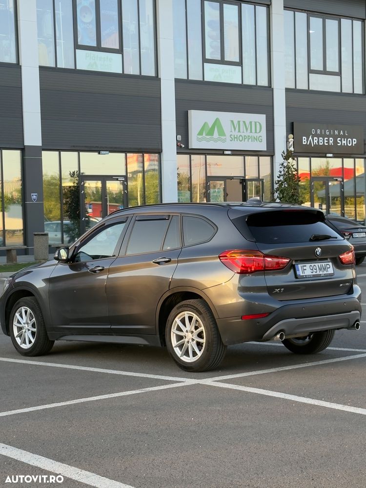 BMW X1 sDrive20d EfficientDynamics - 4