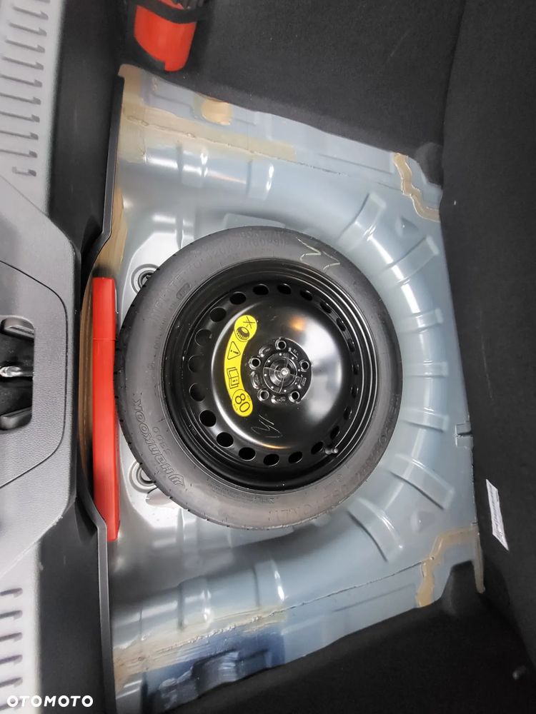 Ford Focus 1.0 EcoBoost mHEV Titanium X - 19