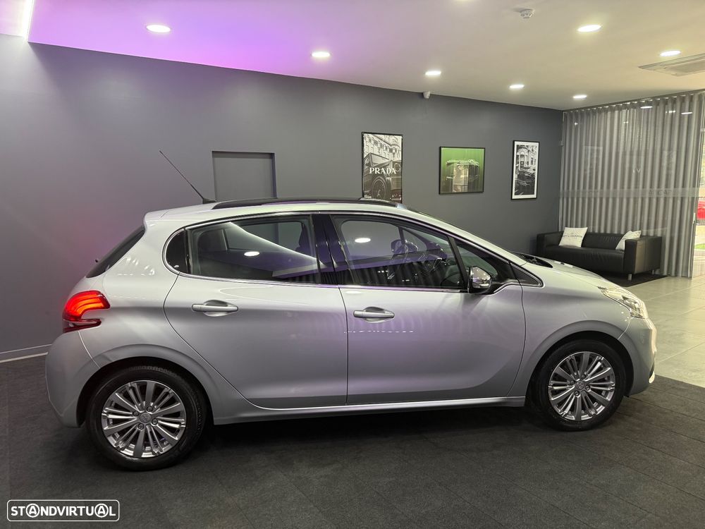 Peugeot 208 PureTech 82 Start & Stop Allure - 31