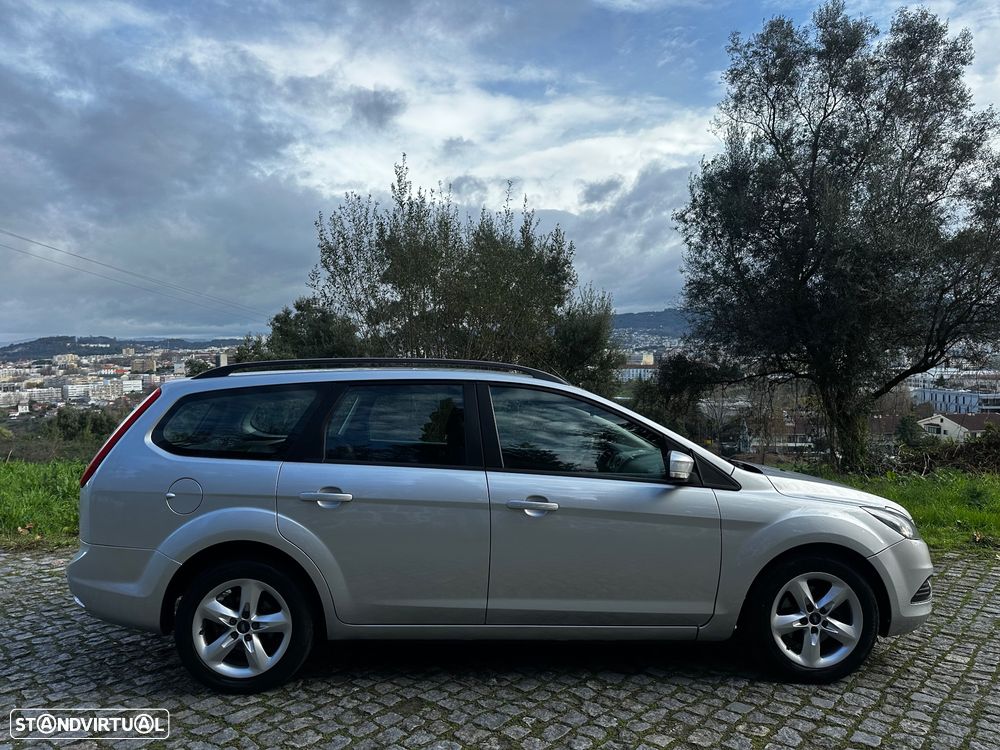 Ford Focus SW 1.6 TDCi Sport - 11