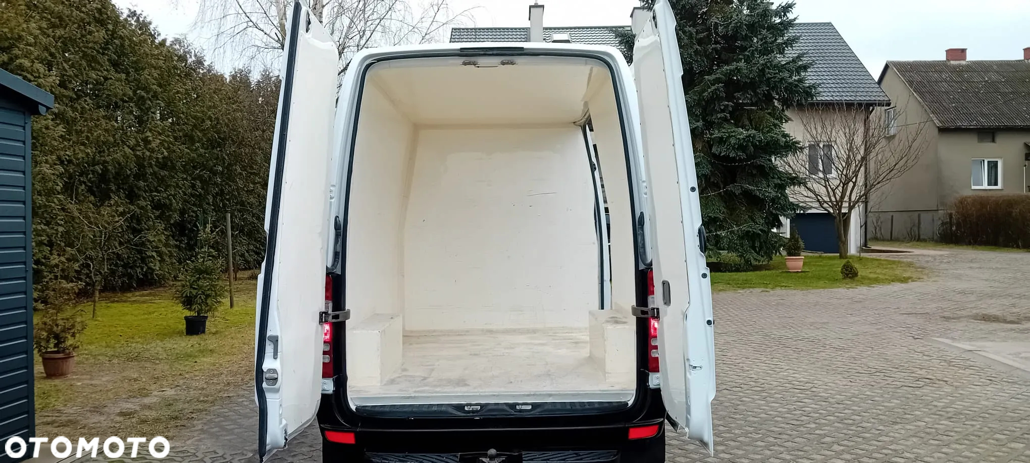 Mercedes-Benz Sprinter - 7
