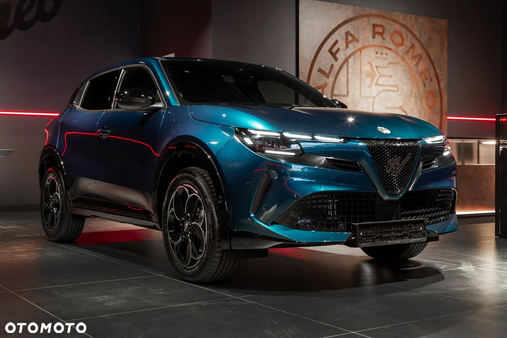 Alfa Romeo Junior 1.2 mHEV Ti eDCT - 1