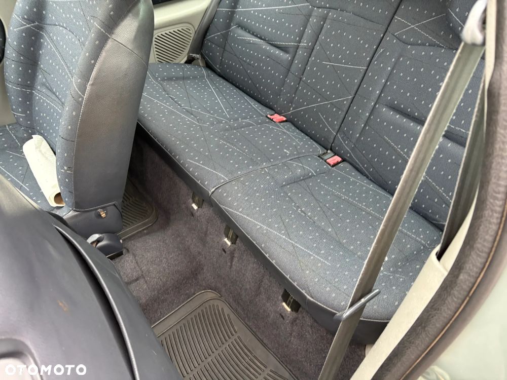 Renault Clio 1.2 Campus - 14