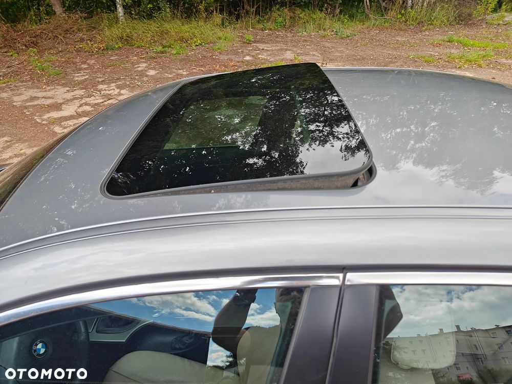 BMW Seria 5 523i - 16
