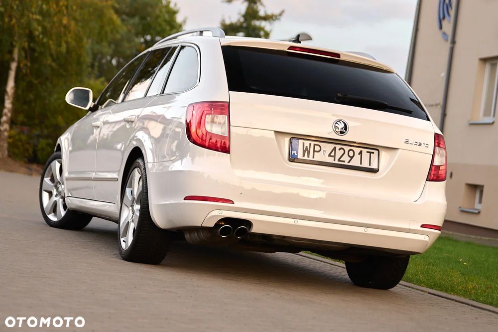 Skoda Superb 2.0 TDI Platinum - 2