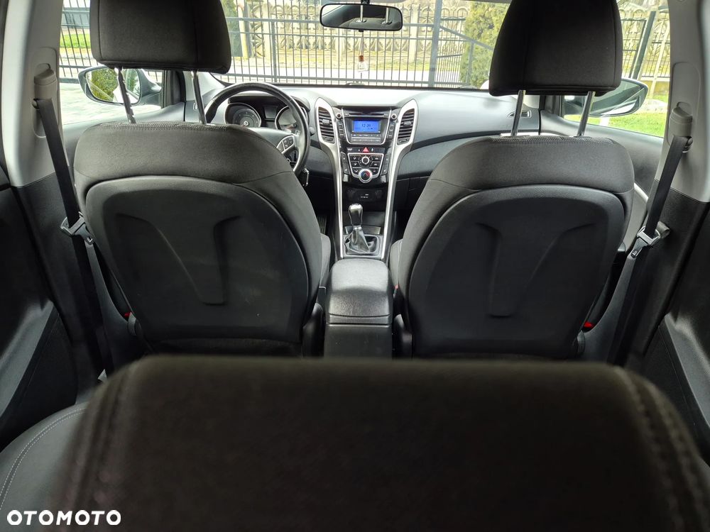 Hyundai i30 blue 1.6 CRDi Classic - 24