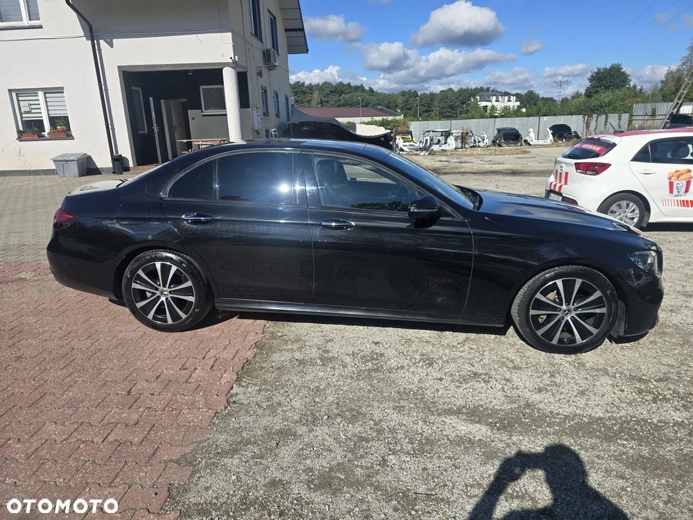 Mercedes-Benz Klasa E 220 d AMG - 4