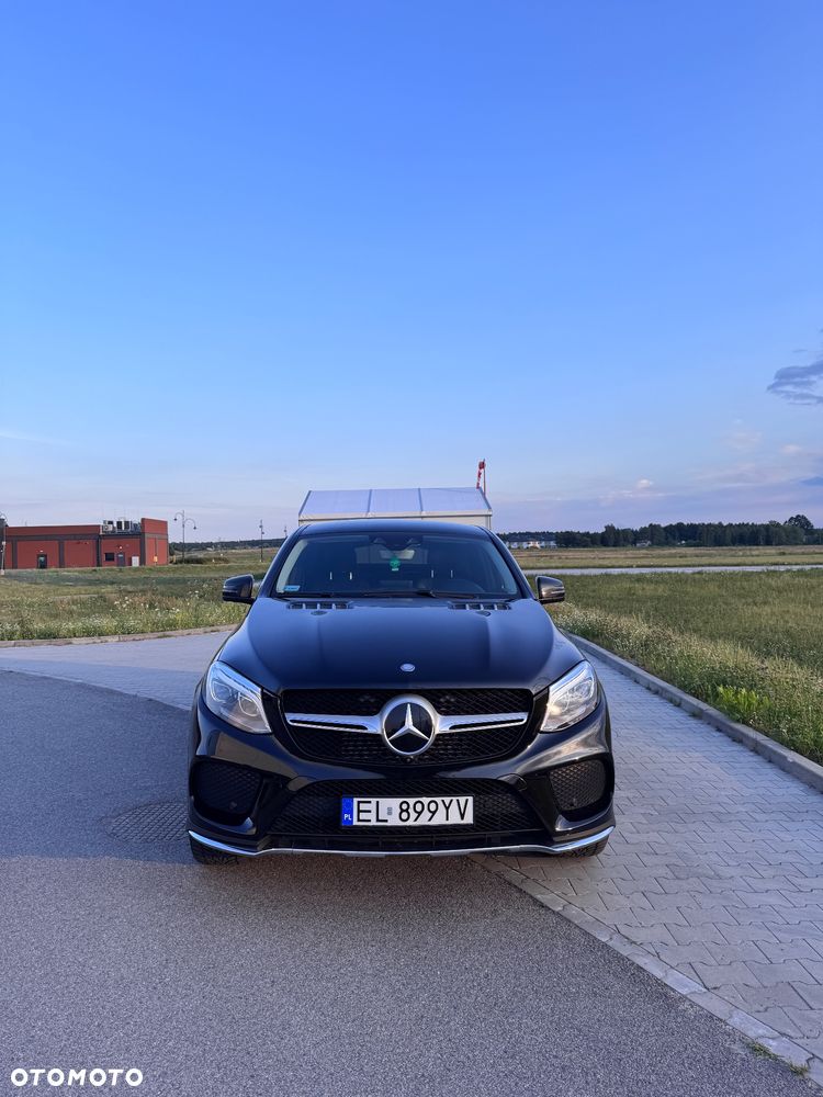 Mercedes-Benz GLE 350 d 4Matic 9G-TRONIC AMG Line - 4