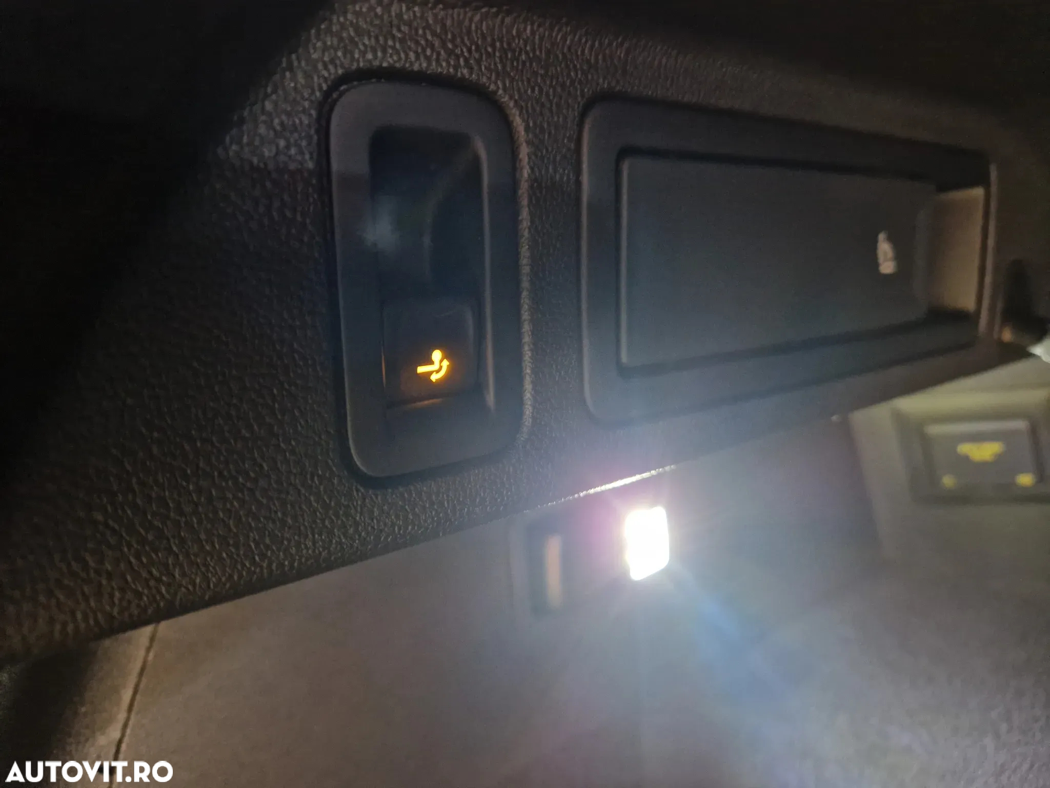 Volkswagen Tiguan 2.0 TSI OPF DSG 4Motion R - 28