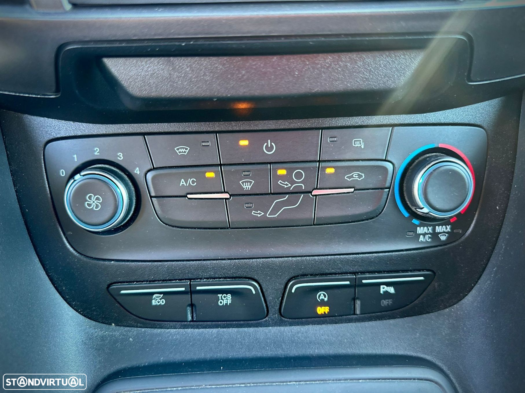 Ford Transit Connect 1.5 TDCi 210 L2 Sport Powershift - 24
