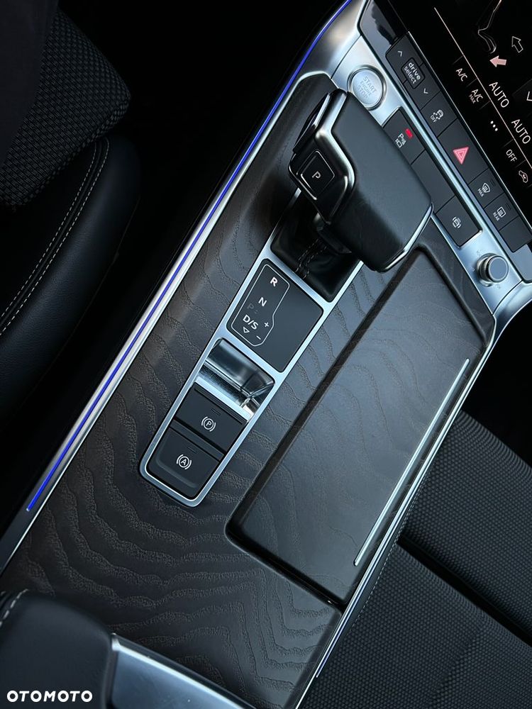 Audi A6 Avant 35 TDI mHEV Sport S tronic - 25