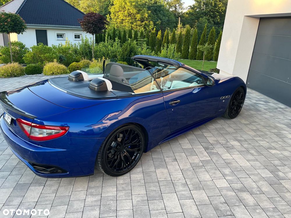 Maserati GranCabrio - 19
