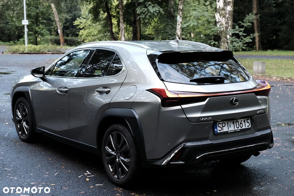 Lexus UX 200 GPF F Sport 2WD - 15