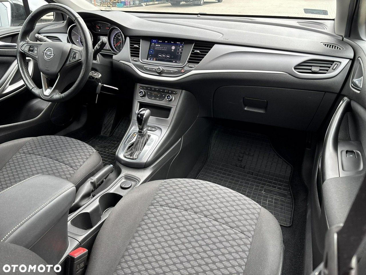 Opel Astra V 1.4 T Edition S&S - 16