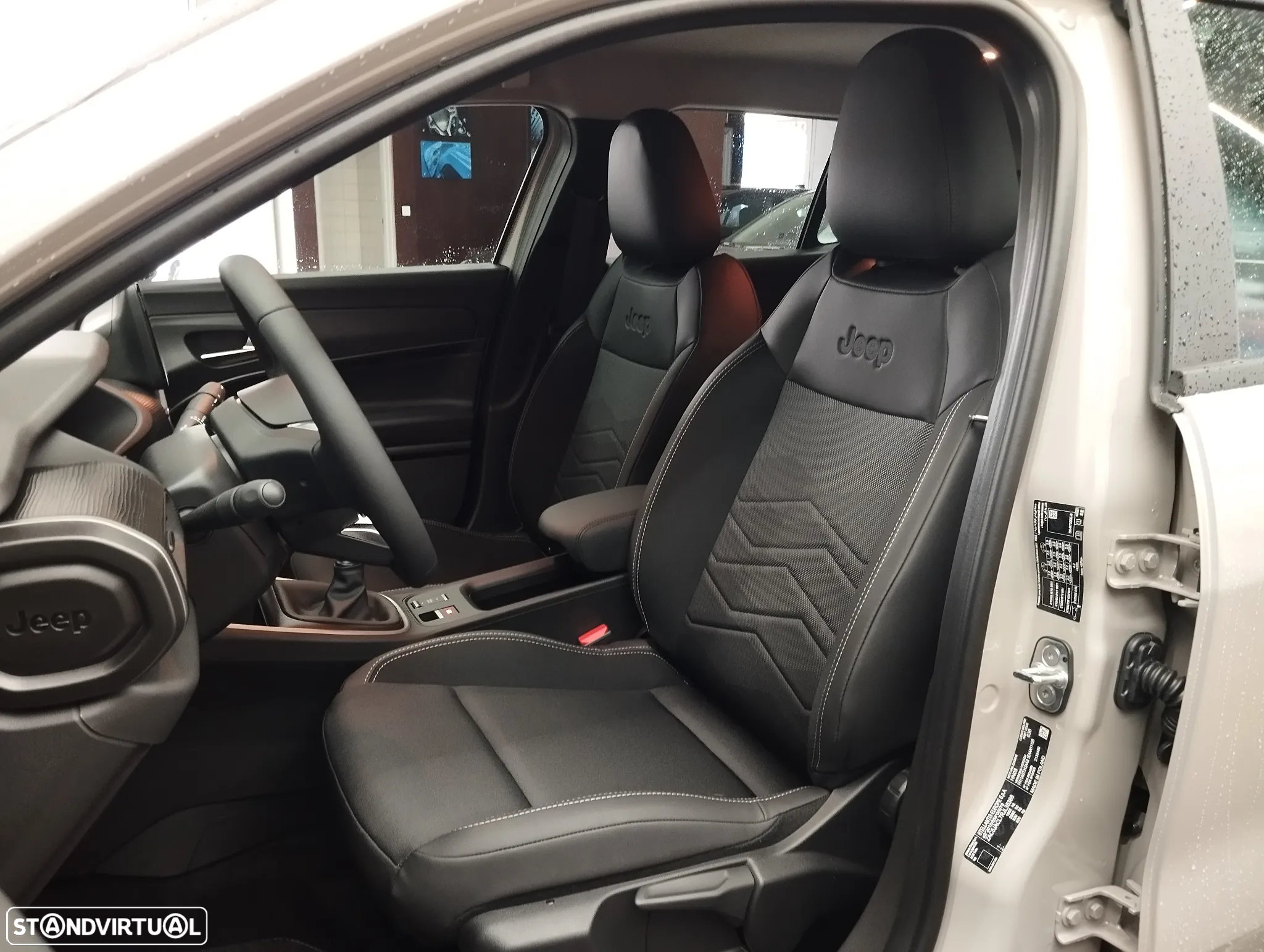 Jeep Avenger 1.2 GSE T3 Altitude - 22