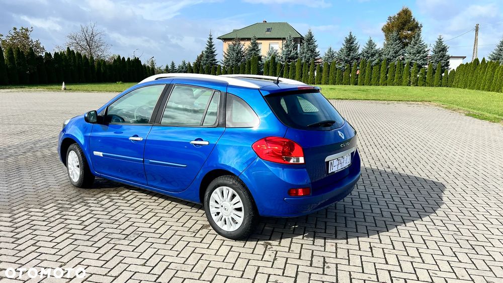 Renault Clio 1.2 16V 75 Collection - 8