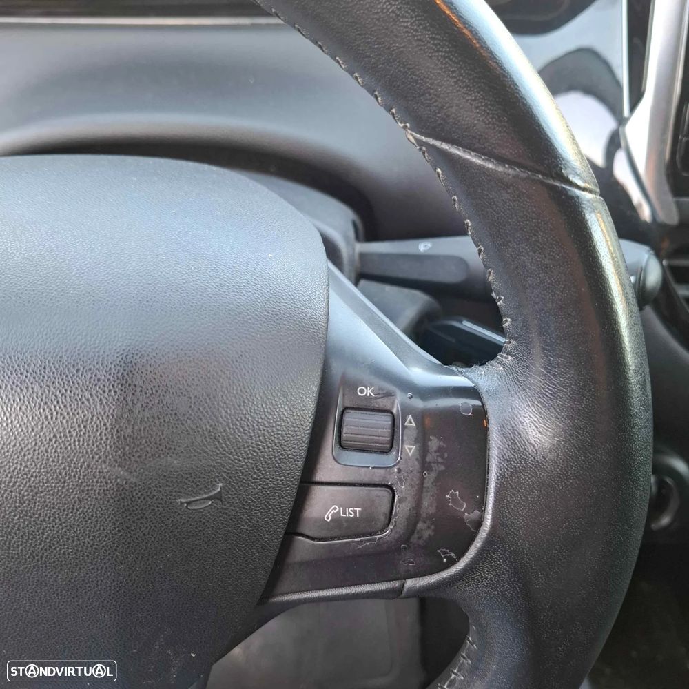 Peugeot 208 1.4 HDi Active - 20