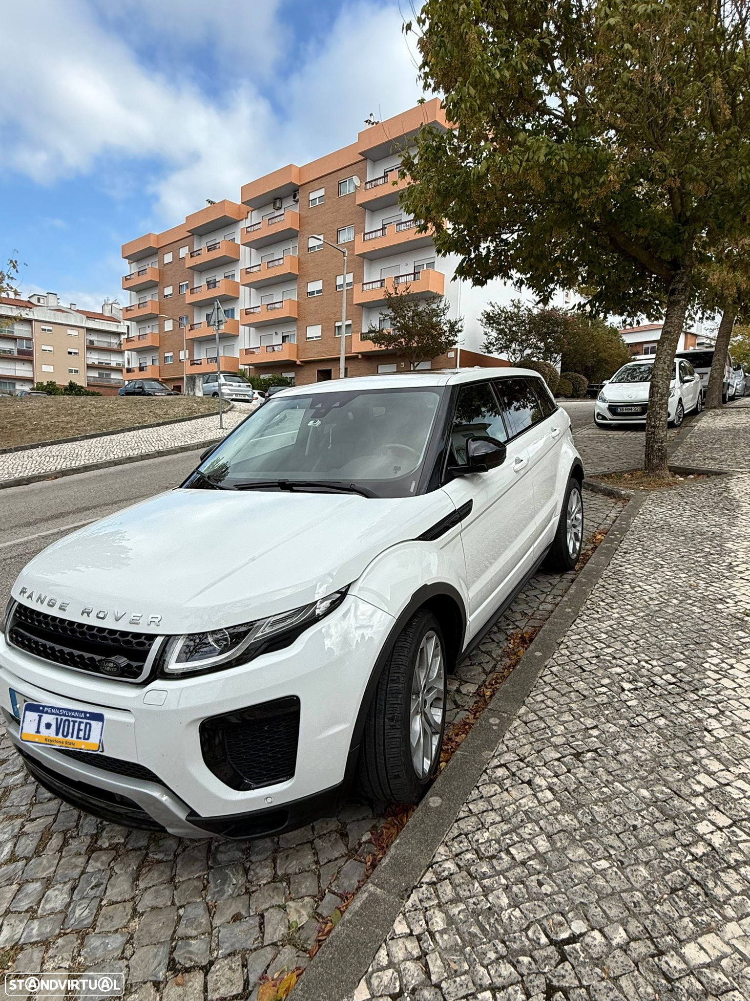 Land Rover Range Rover Evoque 2.0 D150 AWD R-Dynamic HSE Auto - 6