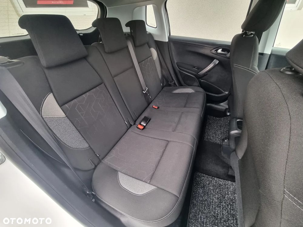 Peugeot 2008 1.2 Pure Tech Style S&S - 12