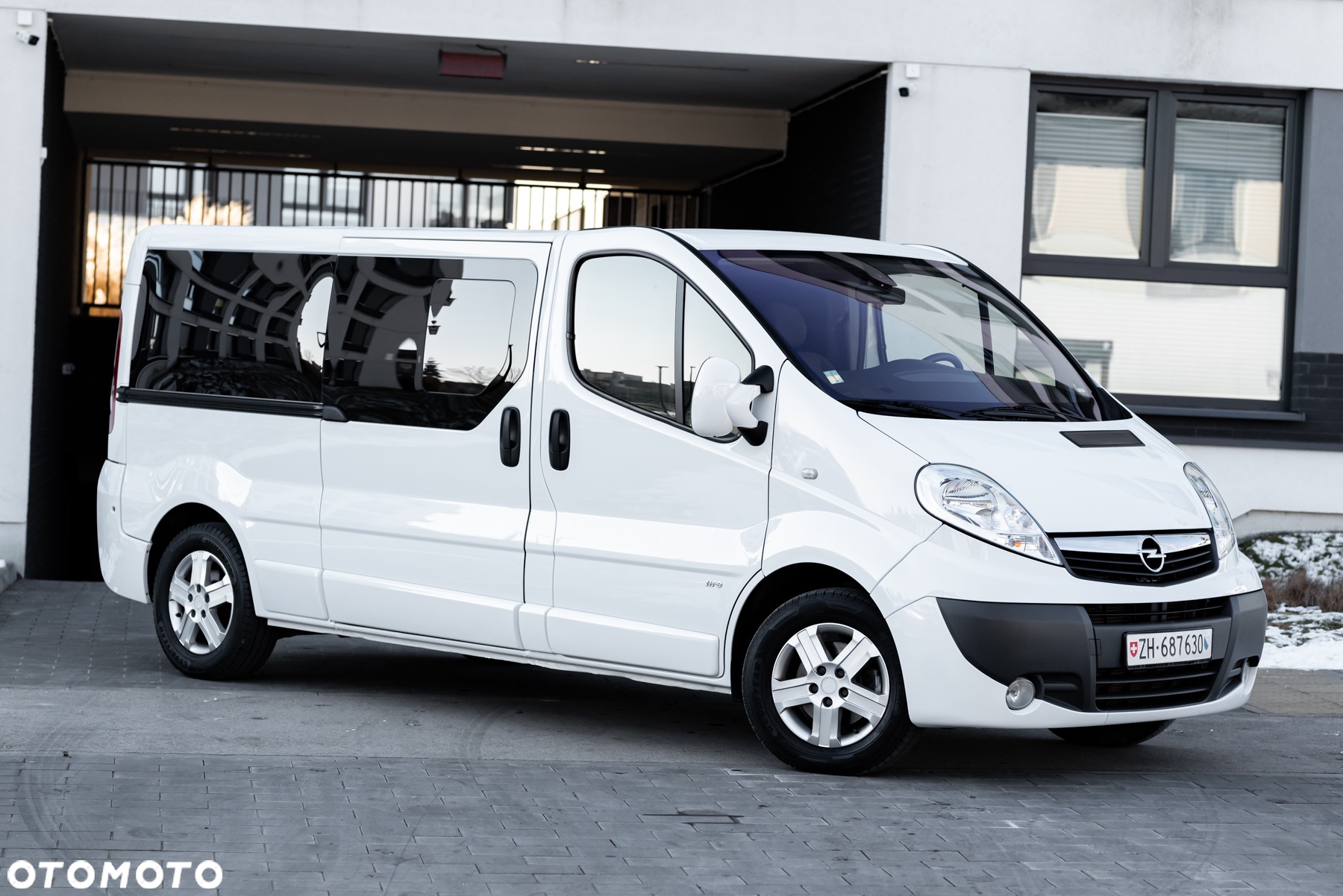 Opel Vivaro 2.5 CDTI L2H1 (Tecshift) Easytronic Life - 3